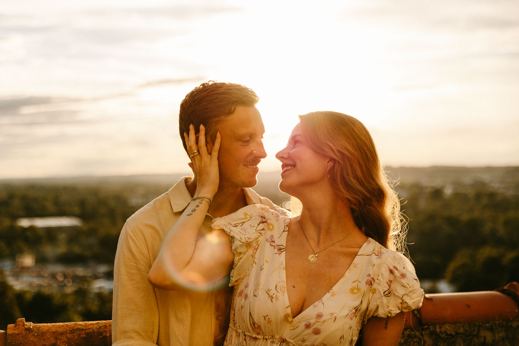 Pärchen bei Golden Hour